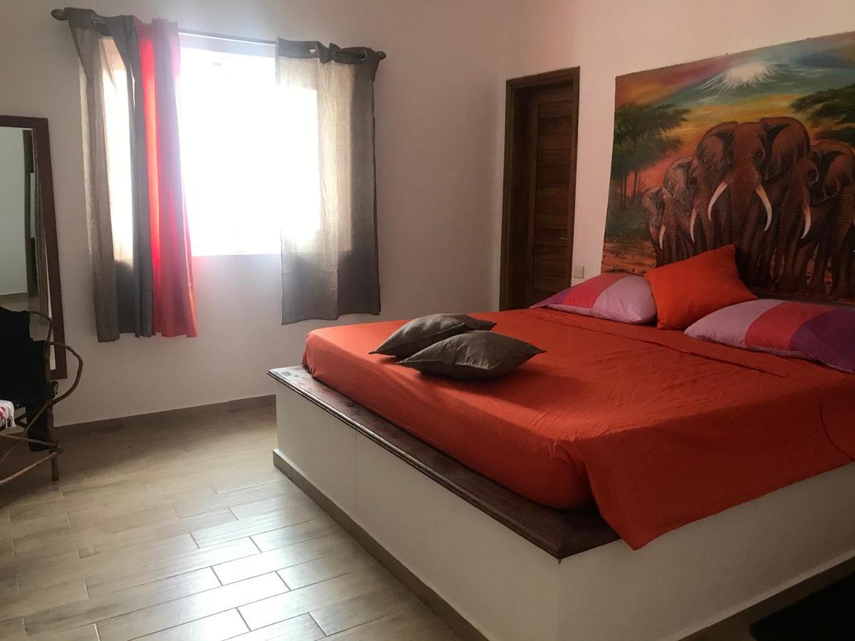 Villa Thamani fronte mare direttamente sulla spiaggia con piscina privata! Pwani Mchangani Esterno foto