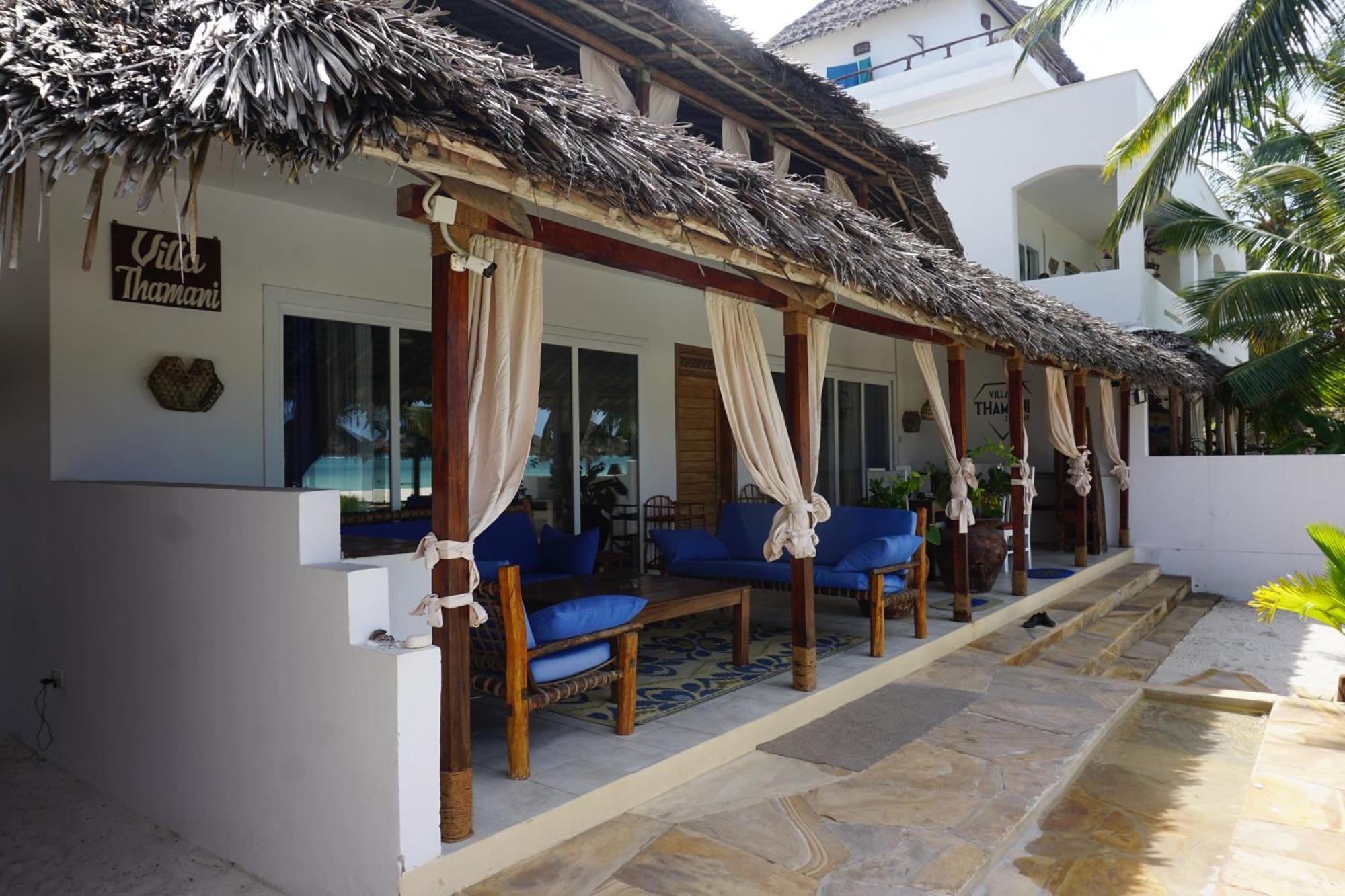 Villa Thamani fronte mare direttamente sulla spiaggia con piscina privata! Pwani Mchangani Esterno foto