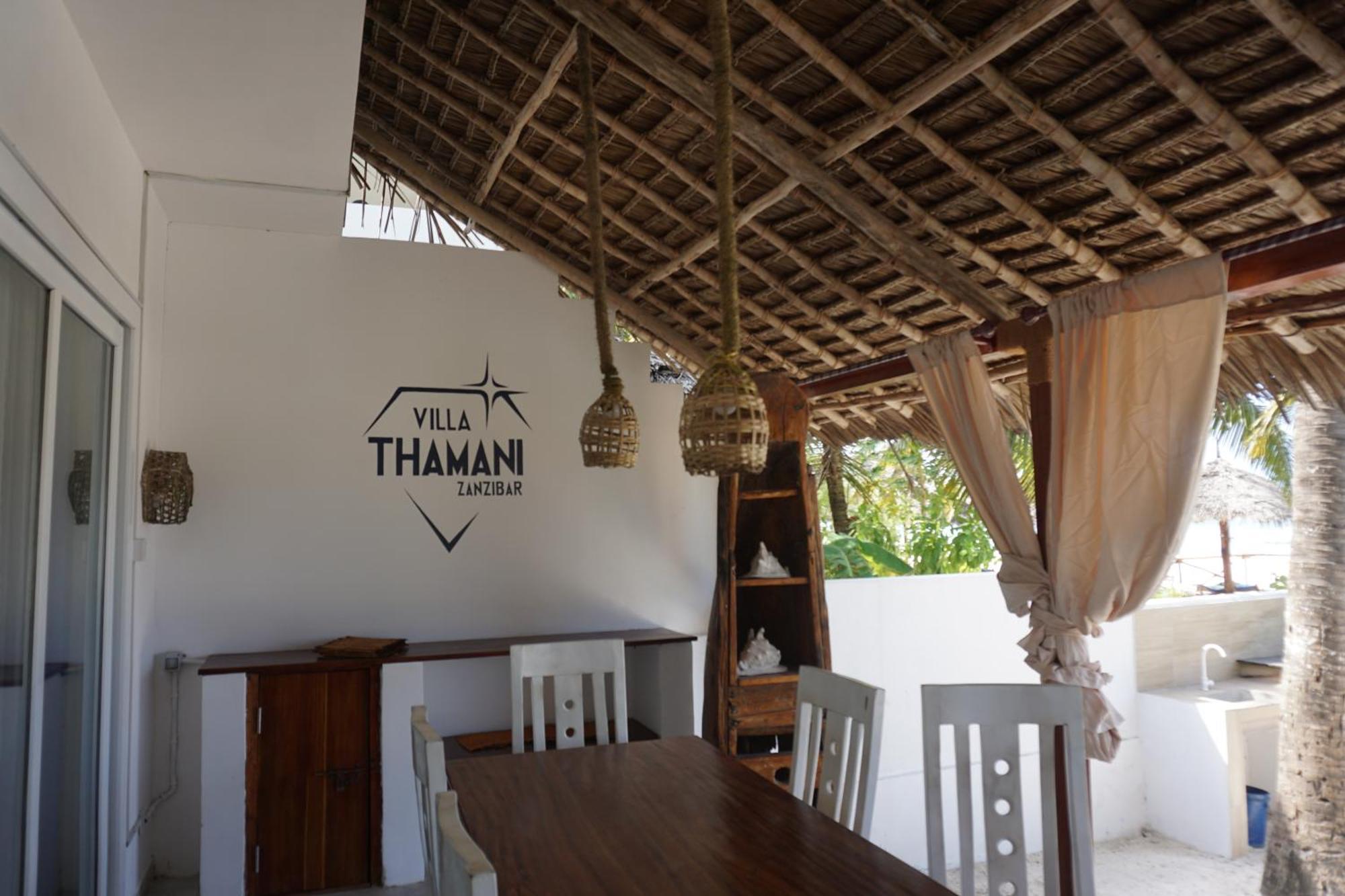 Villa Thamani fronte mare direttamente sulla spiaggia con piscina privata! Pwani Mchangani Esterno foto